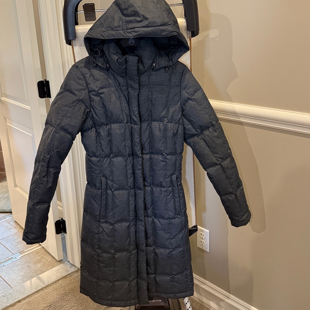 NorthFace women puffer parka - Gray
